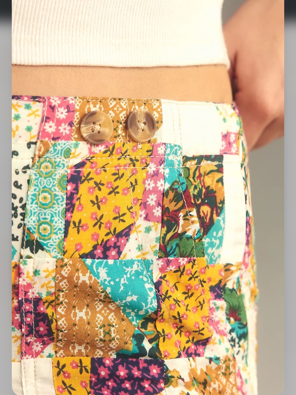 Pilcro The Kit High-Rise Utility Shorts: Patchwork Edition size 28 - Picture 7 of 12